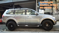 MITSUBISHI-PAJERO