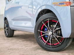 ล้อ Everest คัตแดงใต้ก้าน กับคาลิปเปอร์ทำสีพิเศษ สีน้ำเงิน ตัดกันสวยงาม สเปคล้อ 14x5.5 4/100 et35 ยาง 165/55R14