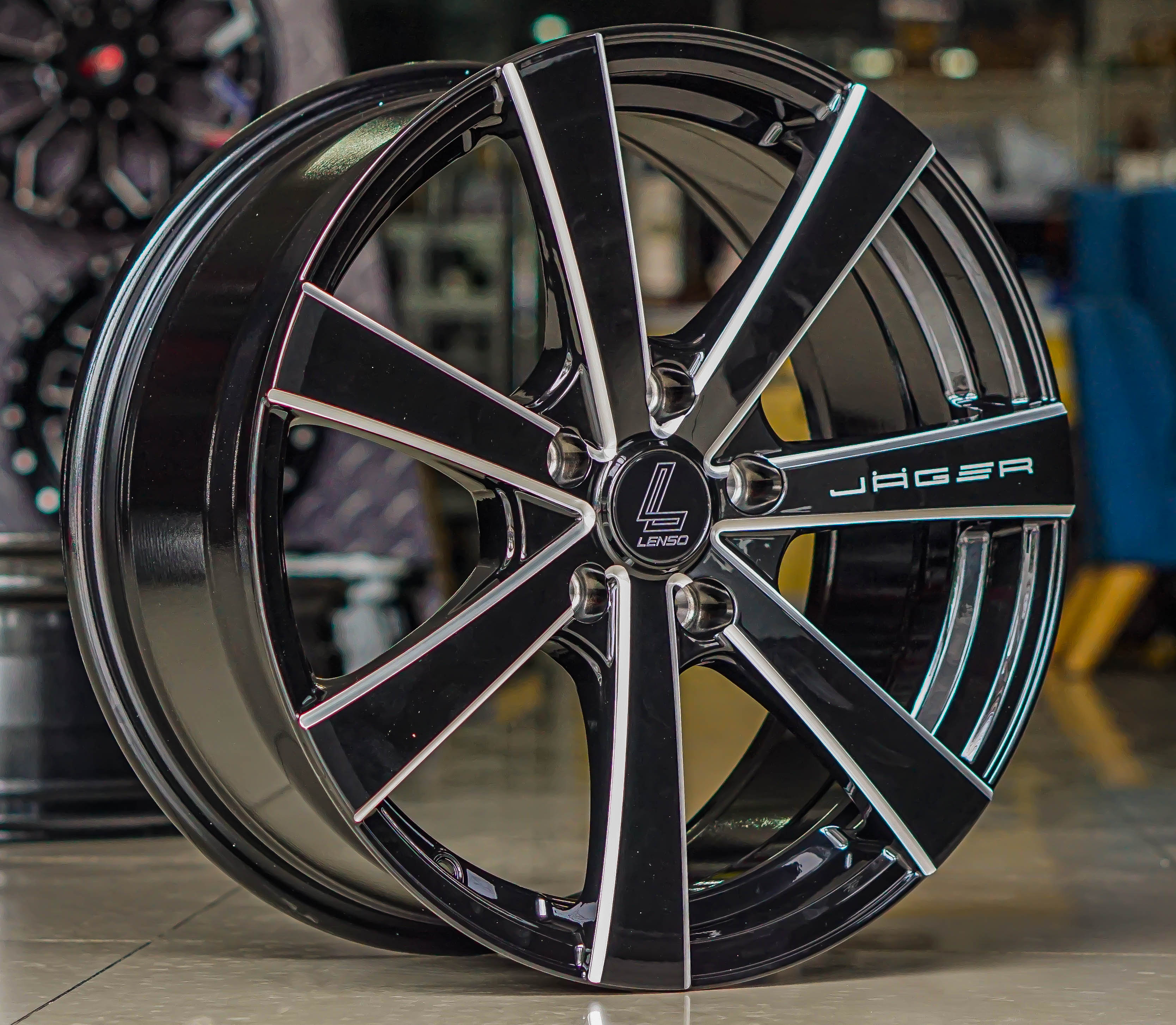 ล้อแม็กซ์ใหม่ Lenso JAG JagerGamma 5รู114 ET38 ดำมิลลิ่งก้าน 7.5-17นิ้ว ล้อแม็ก ล้อแม็กซ์ใหม่ Lenso JAG JagerGamma 5รู114 ET38 ดำมิลลิ่งก้าน 7.5-17นิ้ว