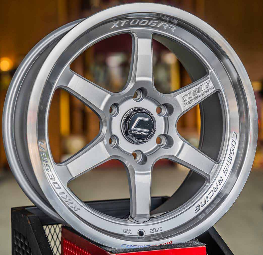 ล้อแม็กใหม่ COSMIS XT006RR 6รู130 ET35 ซิลเวอร์ 8.5-18นิ้ว(รถToyotaตู้ตัวใหม่) ล้อแม็ก ล้อแม็กใหม่ COSMIS XT006RR 6รู130 ET35 ซิลเวอร์ 8.5-18นิ้ว(รถToyotaตู้ตัวใหม่)